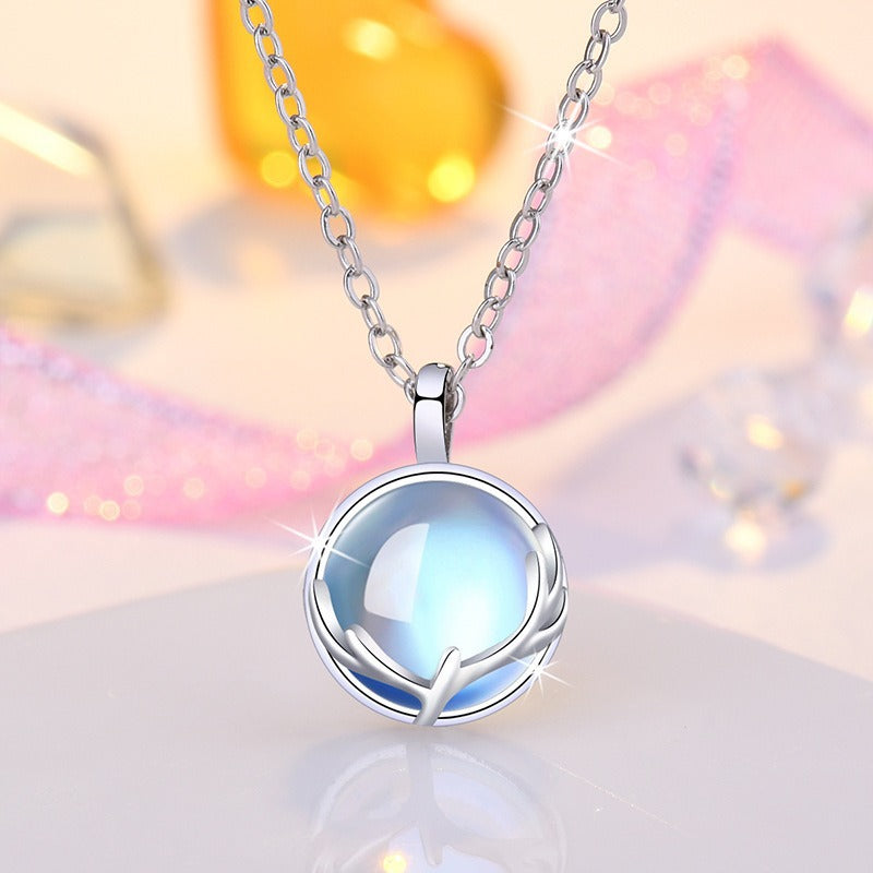 Luminous Antler Pendant – Nature-Inspired Magic