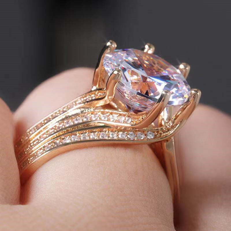 BRILLIANT ROUND CUTCZ ENGAGEMENT RING